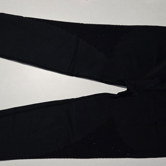 CRVS Women's Black Mesh Leggings - Picture 6 of 11